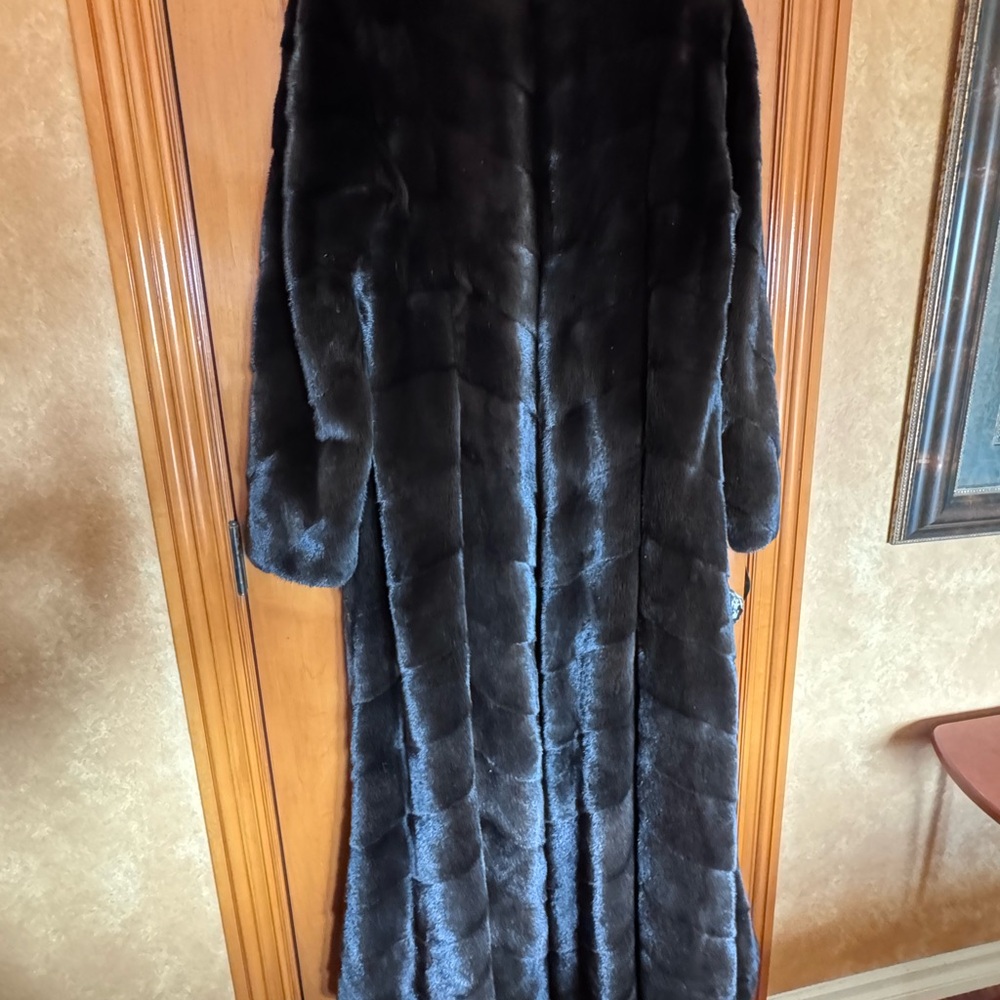 Designed by Zandra Rhodes - Neiman Marcus, Full-length Black Mink Fur Coat - Picture 15 of 15